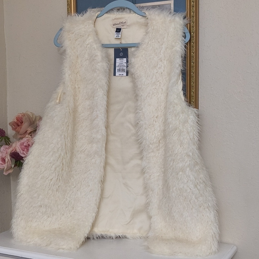 Cream Faux Fur Vest With Pockets Fall Winter Pumpkin Patch Holidays Contemporary